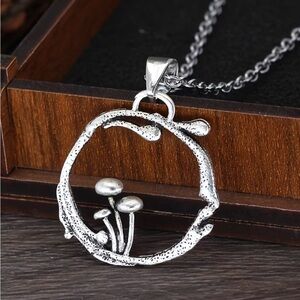 ⭐️ Mushroom Silvertone Pendant Necklace New
